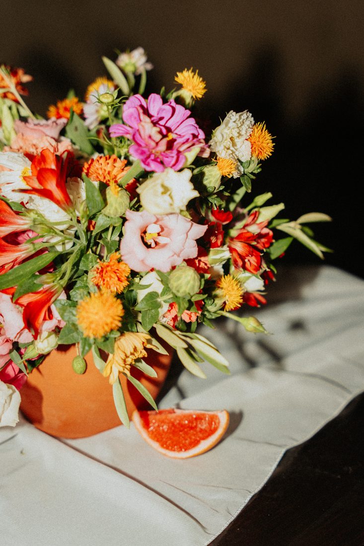 Mariage Marine et Fabien, centre de table fleuri
